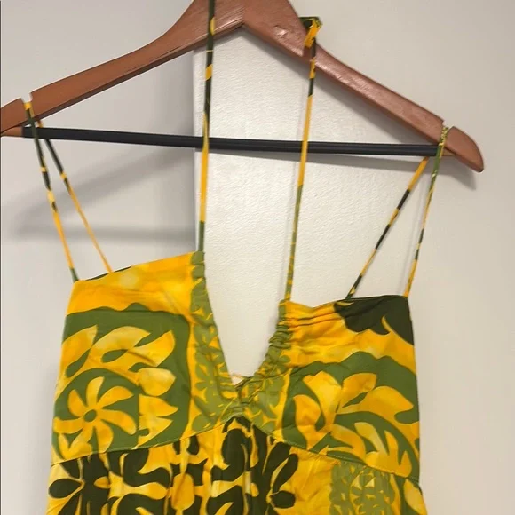 Manuhealii Dress - Picture 3 of 5